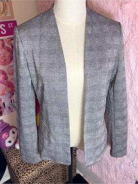 Reserved suit jacket